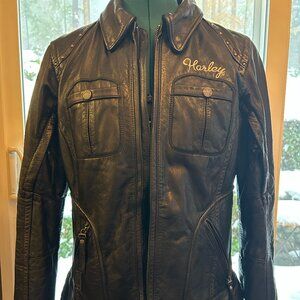Harley Davidson Womens Leather Jacket Medium (all offers welcome)